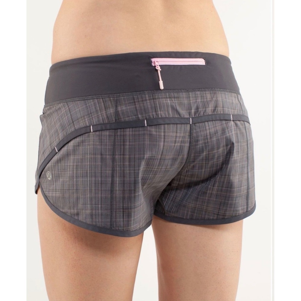 Lululemon Speed Short Grey Pink Plaid Running Shorts Size 6 Low Rise W6464S